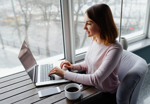 کاربرد عبارت های whose،whom،where