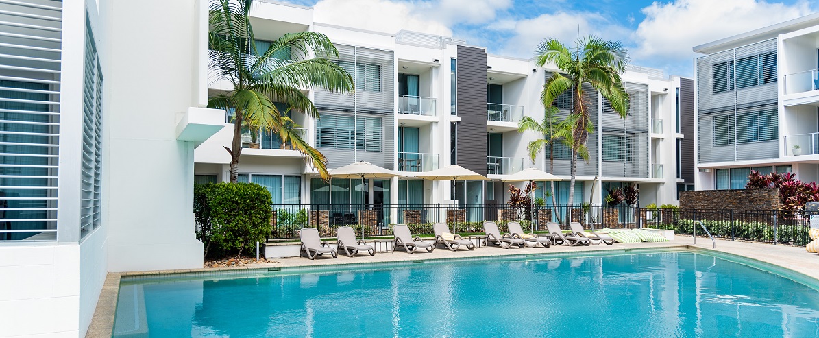 آیلتس کیوکارد IELTS Cue Card شماره 53 : توصیف هتل اقامت