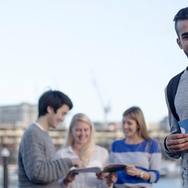 آموزشگاه زبان